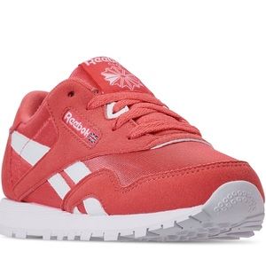 Girls kids brand New shoes size 7 coral color